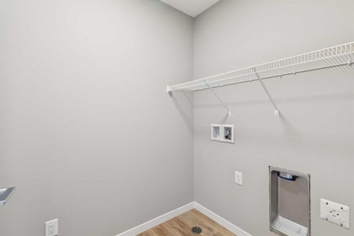 75 Hotchkiss Way Se, Calgary, AB - Indoor With Storage
