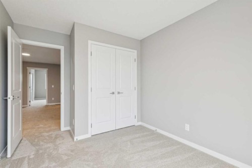 75 Hotchkiss Way Se, Calgary, AB - Indoor Photo Showing Other Room