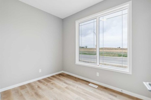 75 Hotchkiss Way Se, Calgary, AB - Indoor Photo Showing Other Room