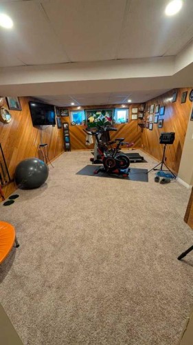 108 Glendale Place, Cochrane, AB - Indoor