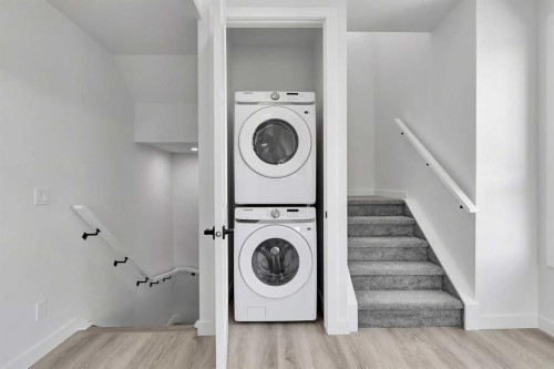 4903 Bowness Road Nw, Calgary, AB - Indoor Photo Showing Laundry Room