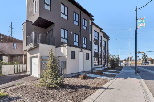 4903 Bowness Road Nw, Calgary, AB - Outdoor