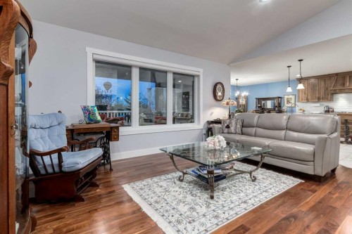 17 Westlynn Drive, Claresholm, AB - Indoor Photo Showing Living Room