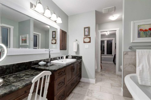 17 Westlynn Drive, Claresholm, AB - Indoor Photo Showing Bathroom