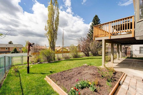 210 Hawkville Close Nw, Calgary, AB - Outdoor