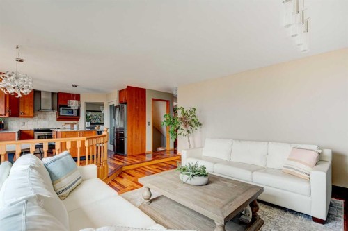 210 Hawkville Close Nw, Calgary, AB - Indoor Photo Showing Living Room