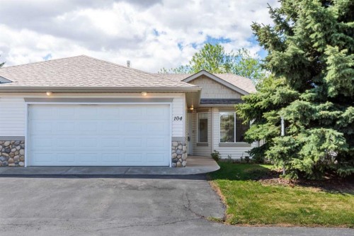 104 Whispering Way  Vulcan, AB T0L 2B0