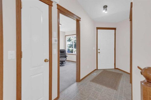 104 Whispering Way, Vulcan, AB - Indoor Photo Showing Other Room