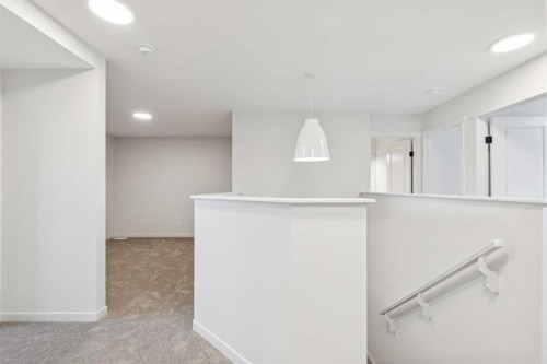 30 Bartlett Row Se, Calgary, AB - Indoor