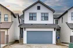 30 Bartlett Row SECalgary, AB T3S 0N9