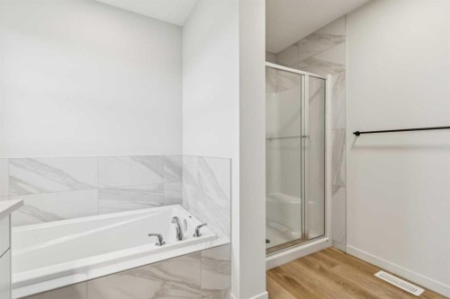 30 Bartlett Row Se, Calgary, AB - Indoor Photo Showing Bathroom