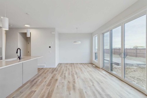 30 Bartlett Row Se, Calgary, AB - Indoor