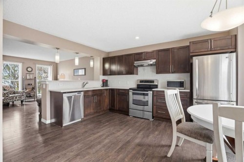 83 Auburn Bay Boulevard Se, Calgary, AB - Indoor Photo Showing Kitchen