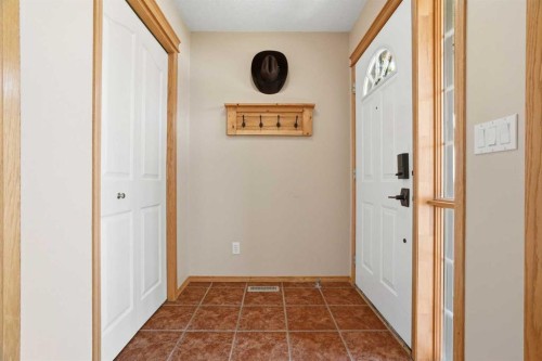 258 Cramond Circle Se, Calgary, AB - Indoor Photo Showing Other Room