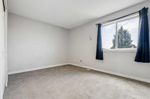 367 Martinbrook Place Ne, Calgary, AB - Indoor Photo Showing Other Room
