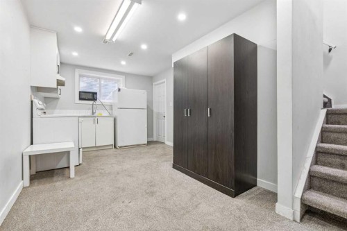 367 Martinbrook Place Ne, Calgary, AB - Indoor