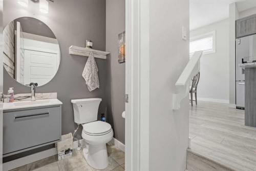 1071 Seton Circle Se, Calgary, AB - Indoor Photo Showing Bathroom