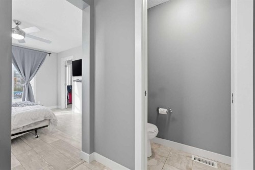 1071 Seton Circle Se, Calgary, AB - Indoor Photo Showing Bathroom