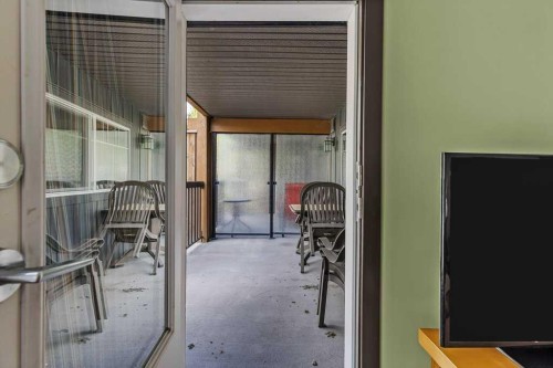 2109-250 2Nd Avenue, Dead Man'S Flats, AB -  Photo Showing Other Room