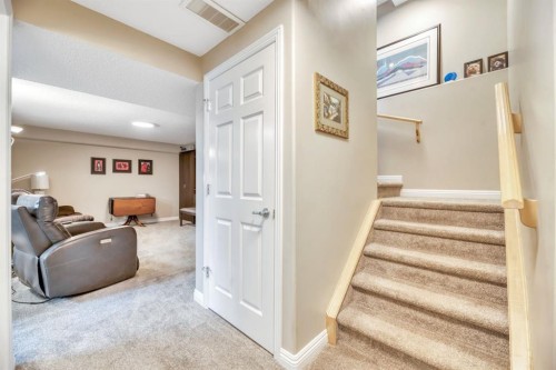 250 Prestwick Close Se, Calgary, AB - Indoor