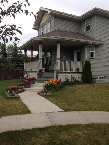 250 Prestwick Close Se, Calgary, AB - Outdoor With Deck Patio Veranda