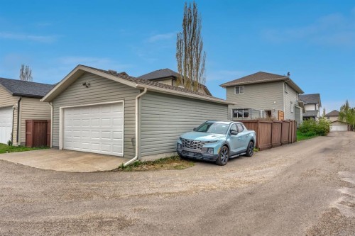 250 Prestwick Close Se, Calgary, AB - Outdoor With Exterior