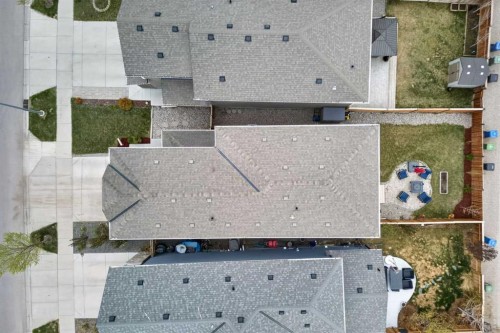 377 Masters Avenue Se, Calgary, AB - Outdoor