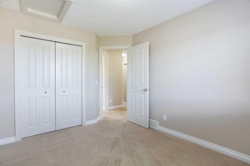 606 Montgomery Close Se, High River, AB - Indoor Photo Showing Other Room