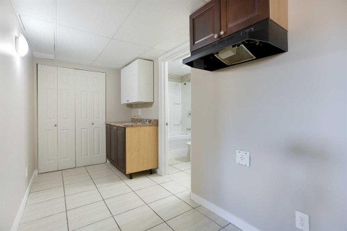 606 Montgomery Close Se, High River, AB - Indoor