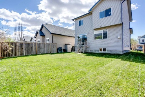 606 Montgomery Close Se, High River, AB - Outdoor With Exterior