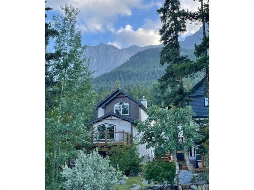 921 Lawrence Grassi Ridge  Canmore, AB T1W 2Z5