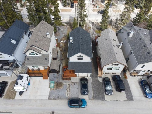 921 Lawrence Grassi Ridge, Canmore, AB - Outdoor