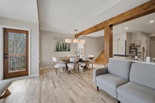 921 Lawrence Grassi Ridge, Canmore, AB - Indoor Photo Showing Living Room