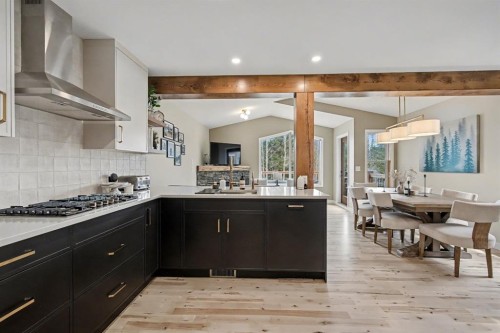 921 Lawrence Grassi Ridge, Canmore, AB - Indoor