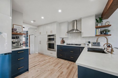 921 Lawrence Grassi Ridge, Canmore, AB - Indoor Photo Showing Kitchen With Upgraded Kitchen