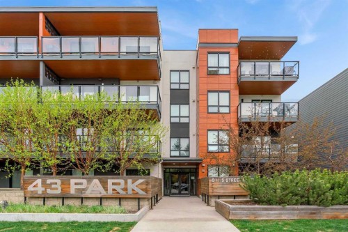 208-811 5 Street Ne, Calgary, AB - Outdoor