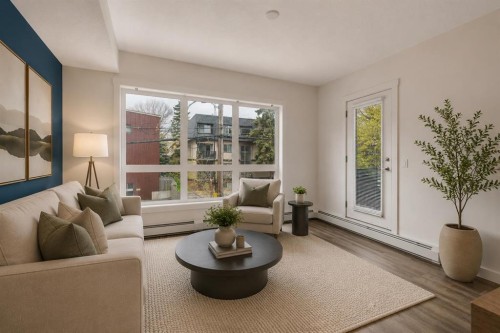 208-811 5 Street Ne, Calgary, AB - Indoor Photo Showing Living Room