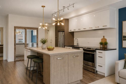 208-811 5 Street Ne, Calgary, AB - Indoor Photo Showing Kitchen With Upgraded Kitchen