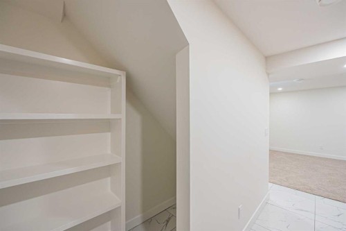 176 Huntchester Crescent Ne, Calgary, AB - Indoor