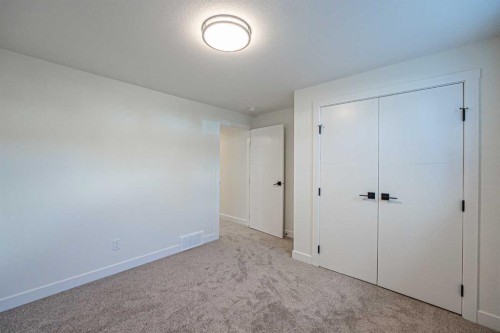 176 Huntchester Crescent Ne, Calgary, AB - Indoor Photo Showing Other Room