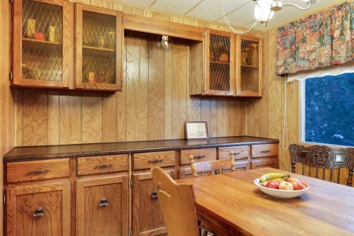 603 Alberta Avenue, Carmangay, AB - Indoor