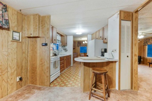 603 Alberta Avenue, Carmangay, AB - Indoor