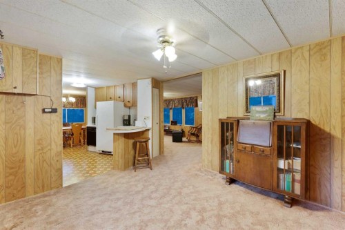 603 Alberta Avenue, Carmangay, AB - Indoor