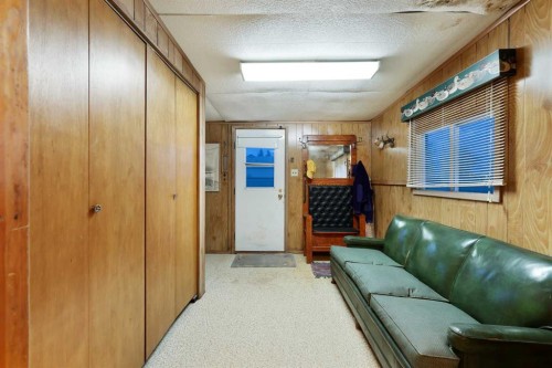 603 Alberta Avenue, Carmangay, AB - Indoor Photo Showing Other Room