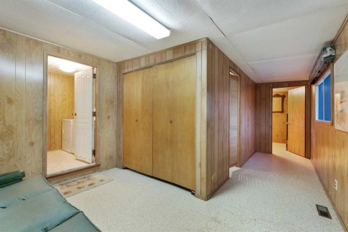 603 Alberta Avenue, Carmangay, AB - Indoor Photo Showing Other Room