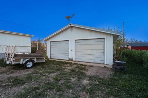 603 Alberta Avenue, Carmangay, AB - Outdoor With Exterior