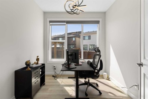 61 Rowmont Heath Nw, Calgary, AB - Indoor Photo Showing Office