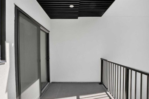4907 Bowness Road Nw, Calgary, AB - Outdoor With Exterior