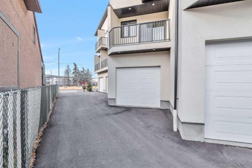 4907 Bowness Road Nw, Calgary, AB - Outdoor With Exterior
