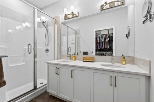 1949 Mahogany Boulevard Se, Calgary, AB - Indoor Photo Showing Bathroom